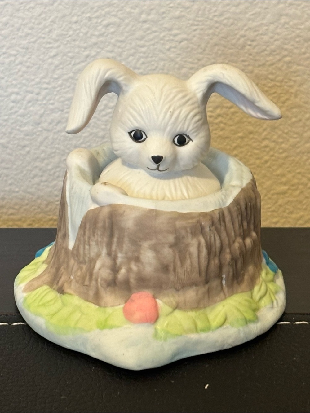 Vtg 80’s Bisque Porcelain Bunny Rabbit Tree Stump Votive Candle Holder Easter